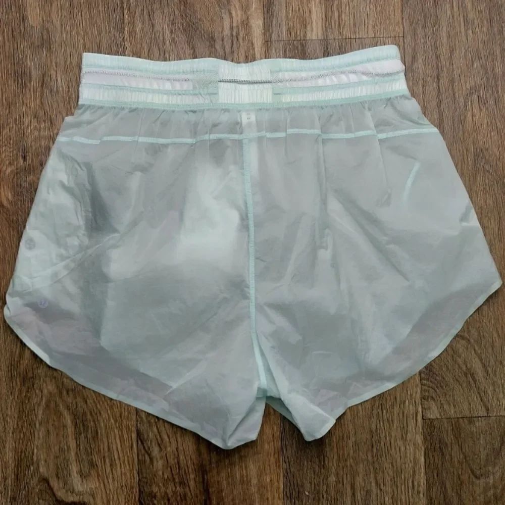 - Lululemon Step Out High-Rise Short 3" - Picture 9 of 12